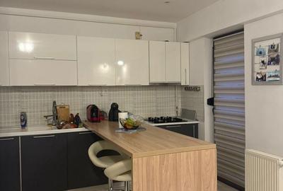 Apartament cu 2 camere decomandat în Albert - 8