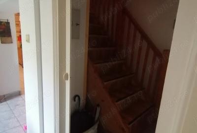 Casa la curte Bucure?ti sector 4 - 8