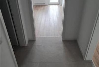 Apartament cu 2 camere decomandat în Tractorul - 10