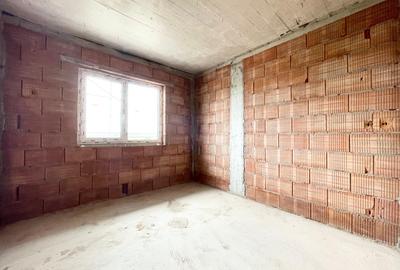 Duplex cu 4 camere cu Canalizare în Moșnița Veche - 6