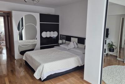 Apartament cu 4 camere decomandat în Central - 7