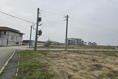 Teren de 1050 mp, în Central - 4