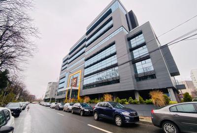 Birou, de 10,900 mp, în Podul de Piatră - 2