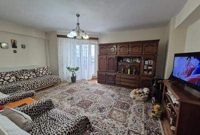 Apartament cu 2 camere decomandat în Calea București - 2
