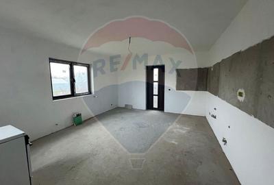 Casă cu 4 camere cu Teren 1154 Mp în Răchitosu - 5