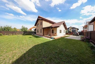 Vila cocheta, facilitati valoroase, strada asfaltata, intimitate: Tur LIVE! Vila cocheta, facilitati valoroase, strada asfaltata, intimitate: Tur LIVE! - 60