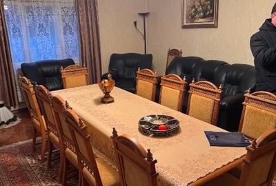 Vila lepsa zona montana 9 camere situata in centru -construcție fara probleme - - 2