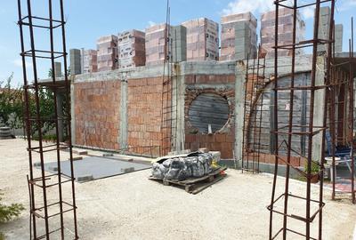Casă cu 5 camere cu Teren 2600 Mp în Central - 7