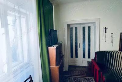 Casă cu 3 camere în Beiuș - 2