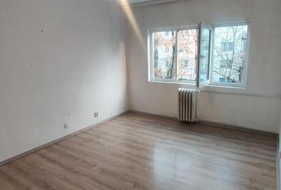 RECO . Apartament cu 3 camere Valenta . - 3