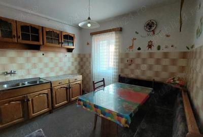Apartament cu 2 camere decomandat în Vitrometan - 4