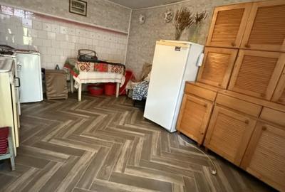 Casă individuală cu 6 camere cu Canalizare în Dâmbul Rotund - 5