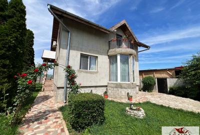 Casă individuală cu 5 camere cu Garaj în Aiud - 1