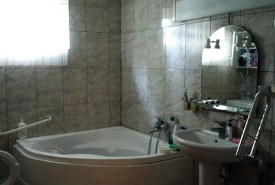 Casă individuală cu 7 camere cu Teren 1551 Mp în Brazi - 5