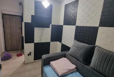 Garsonieră decomandată în Micro 14 - 2