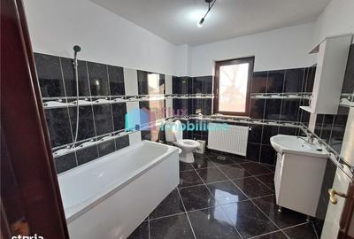 Casă cu 4 camere în Central - 1
