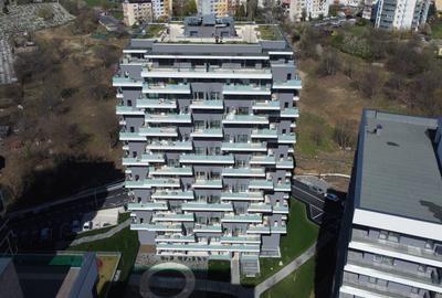 Apartament cu 3 camere decomandat în Zorilor