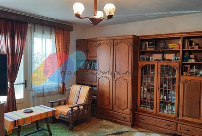 Casă individuală cu 5 camere cu Canalizare în Exterior Est - 2