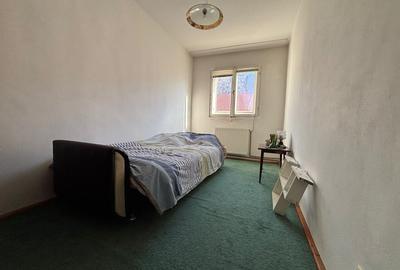 Apartament cu 3 camere semidecomandat în Platoul Izvor - 2