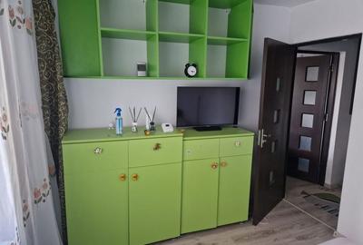 Apartament cu 2 camere semidecomandat în Brazda lui Novac