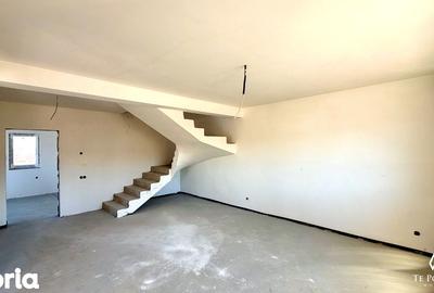 Casă cu 4 camere cu Teren 300 Mp în Central