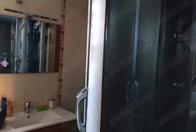 Casă cu Teren 1600 Mp în Central