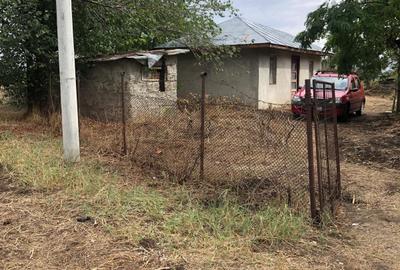 Casă cu 3 camere în Constantinești - 1