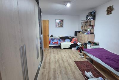 Apartament cu 2 camere în Lucrețiu Pătrășcanu - 3