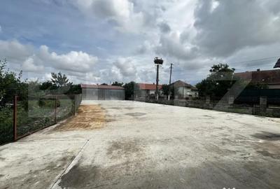 Casă cu 7 camere cu Teren 567 Mp în Lazuri - 2