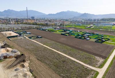 Spațiu comercial, în Triaj - 4