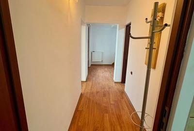 Spațiu comercial, de 200 mp, în Central - 5