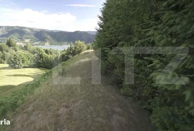 Teren de 16945 mp, în Central - 2