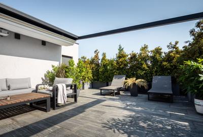 Casă cu 12 camere cu Canalizare în Domenii - 17