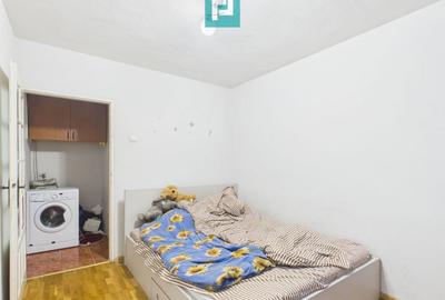 Apartament cu 2 camere semidecomandat, mobilat în Valenta - 4