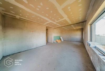 Casă cu 5 camere cu Teren 1000 Mp în Mândruloc - 19