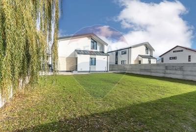 Casă cu 5 camere cu Teren 504 Mp în Mogoșoaia - 2