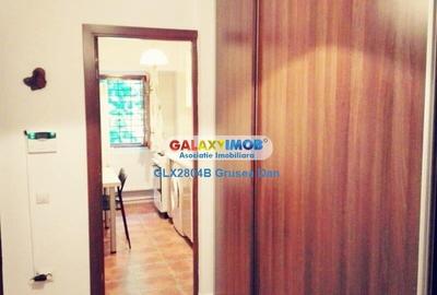 Nerva traian | studio chic 43mp | 1990 | pat cada | metrou - 7