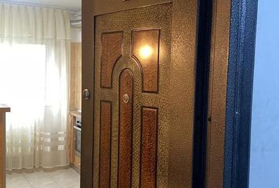 2cam-58mp,mob-util complet, la 7min - pe jos, de metrou A... - 11