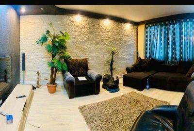 Apartament cu 4 camere decomandat în 1 Decembrie 1918 - 2