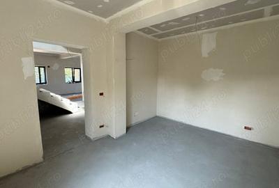 Casă cu 5 camere cu Teren 500 Mp în Rogerius - 5