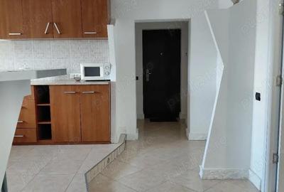 Apartament cu 3 camere decomandat în 1 Decembrie - 3