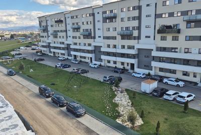 Apartament cu 2 camere decomandat în 13 Decembrie