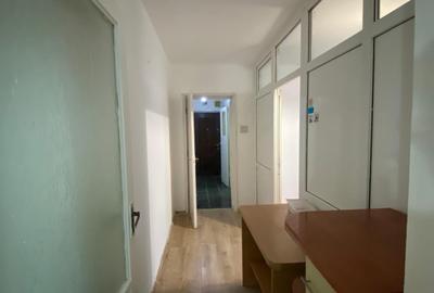 Apartament cu 3 camere decomandat în Ștefan cel Mare - 3