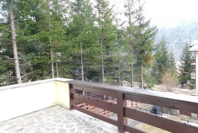 Casă cu 5 camere decomandat cu Teren 240 Mp în Central