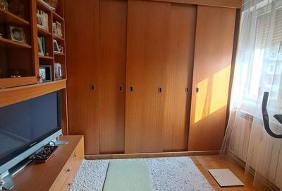 Apartament cu 3 camere semidecomandat, mobilat în Micro 19 - 4
