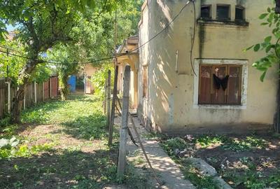 Casă cu 4 camere cu Teren 800 Mp în Vădăstrița - 2