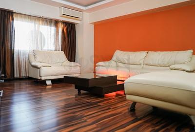Apartament cu 4 camere semidecomandat în Unirii