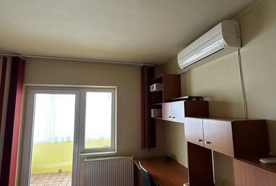 Apartament cu 2 camere decomandat în Triaj - 2