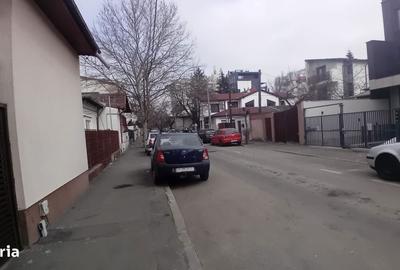 Spațiu comercial, în 1 Mai - 1