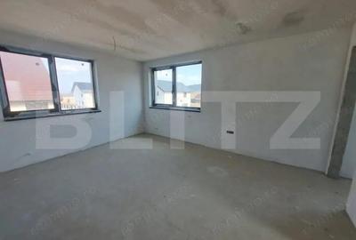 Casă cu 7 camere cu Teren 500 Mp în Sânpetru - 2